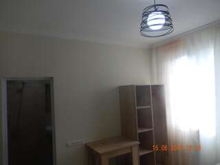 Гостевой дом Guest House Deme Кобулети Двухместный номер с 2 отдельными кроватями и ванной-2