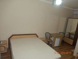 Гостевой дом Guest House Deme Кобулети Трехместный номер с ванной комнатой-5